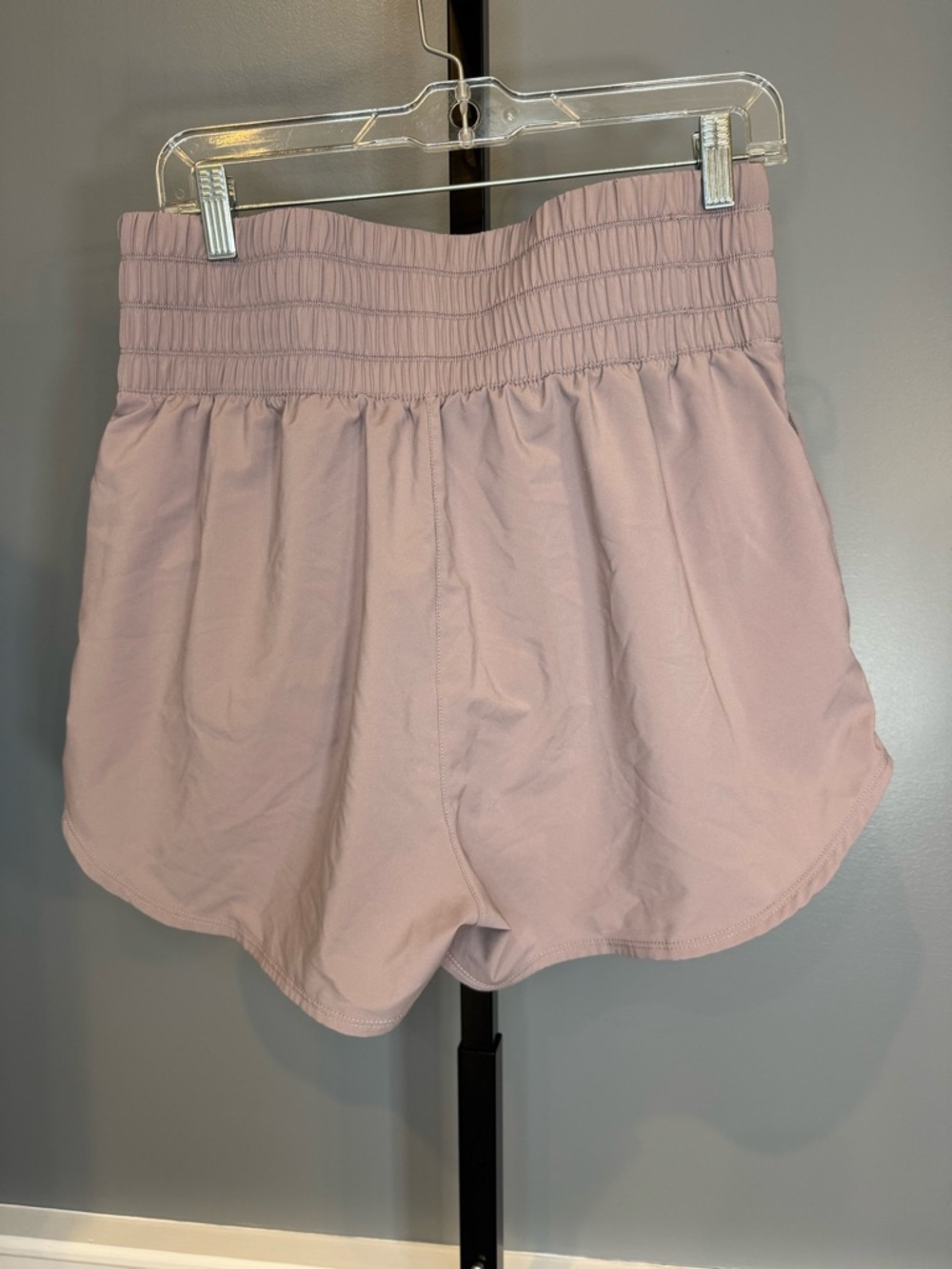 Nike One Women's Dri-FIT Ultra High-Waist 3" Brief-Lined Short Platinum Violet L - Picture 2 of 7